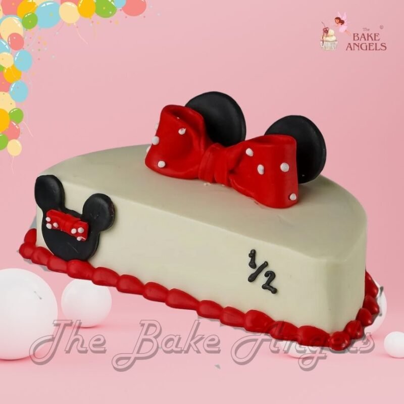 Minnie Half Cake
