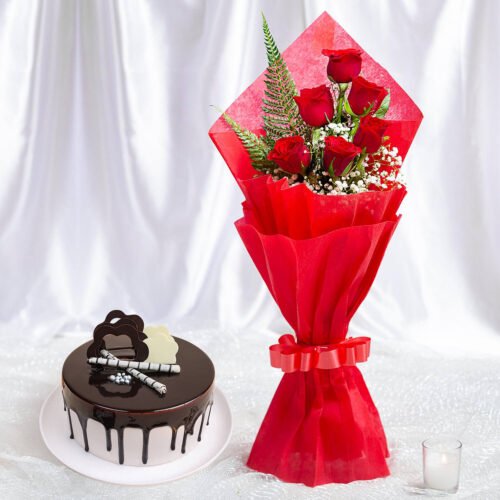Red Roses Bouquet With Chocolate Cake